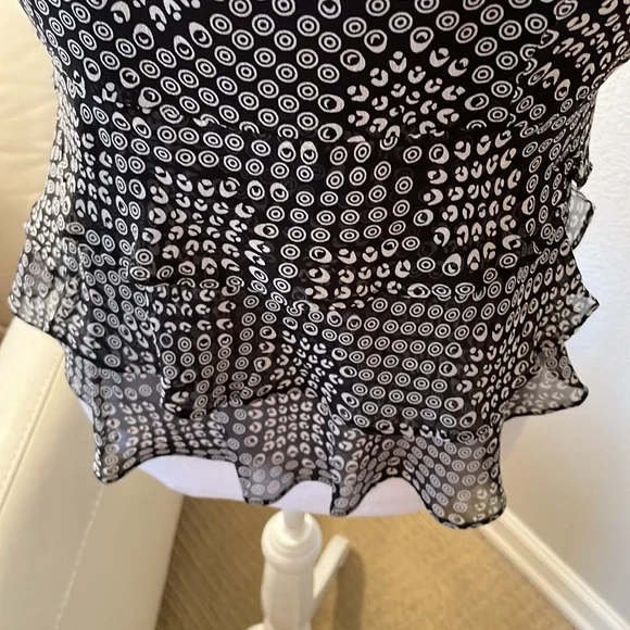 INC Petite Women’s Black & White Short Sleeve Top - 6P - Picture 6 of 7